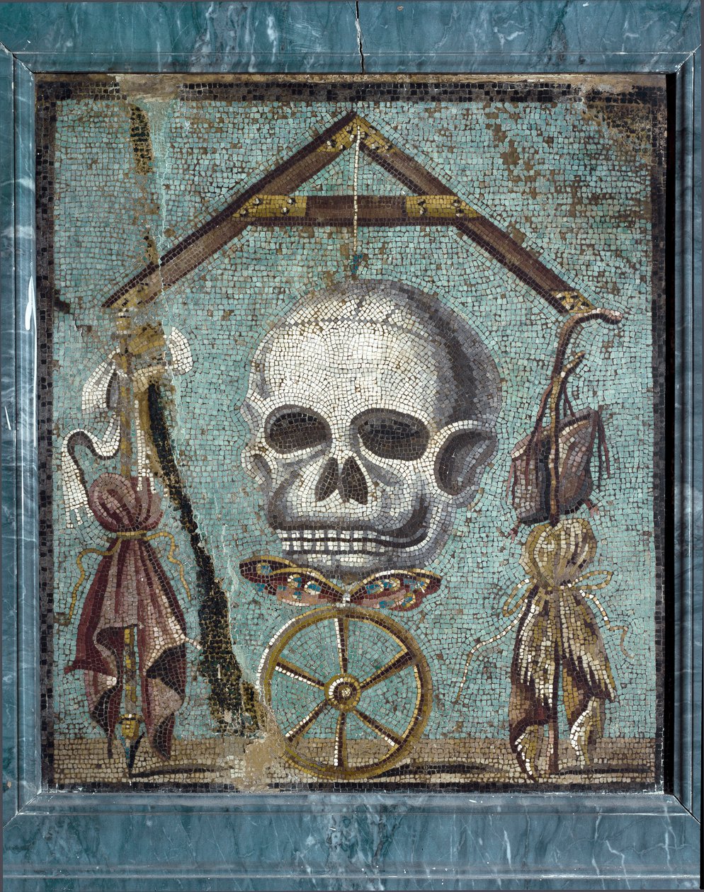 Romersk kunst: Memento Mori, symboler på liv og død. Mosaikk fra Pompeii. 2. stil. Dim. 47x41 cm Nasjonalt arkeologisk museum, Napoli av Roman
