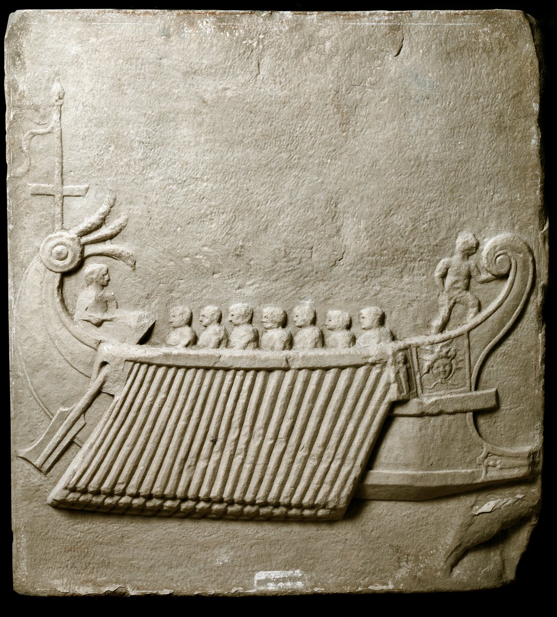 Romersk kunst: Romersk trirem - Fragment av marmorfrise fra Pozzuoli (Pozzuoli) av Roman