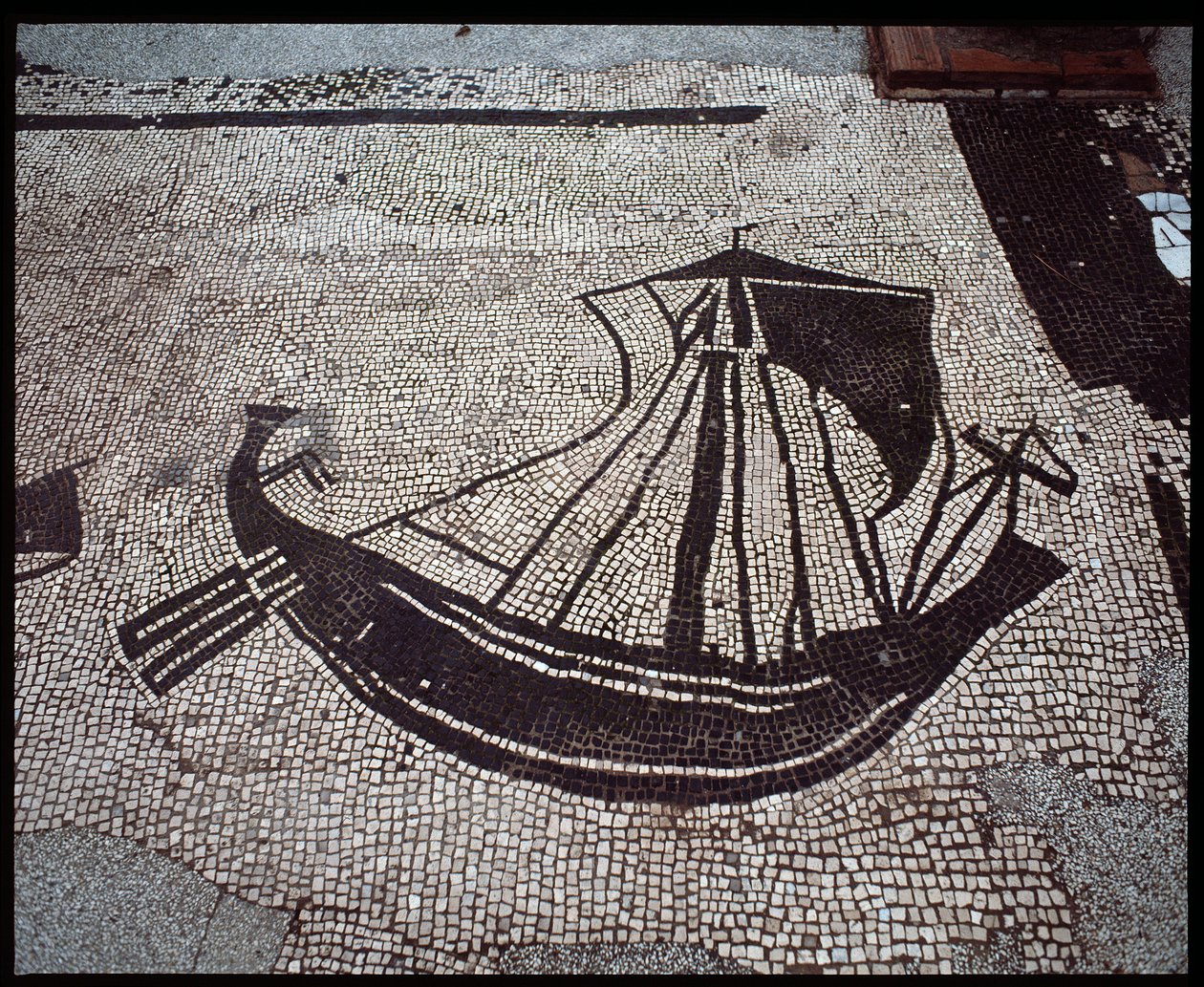 Romersk kunst: "Ship" Mosaic of the Seafarers Corporation, Place des Corporations av Roman
