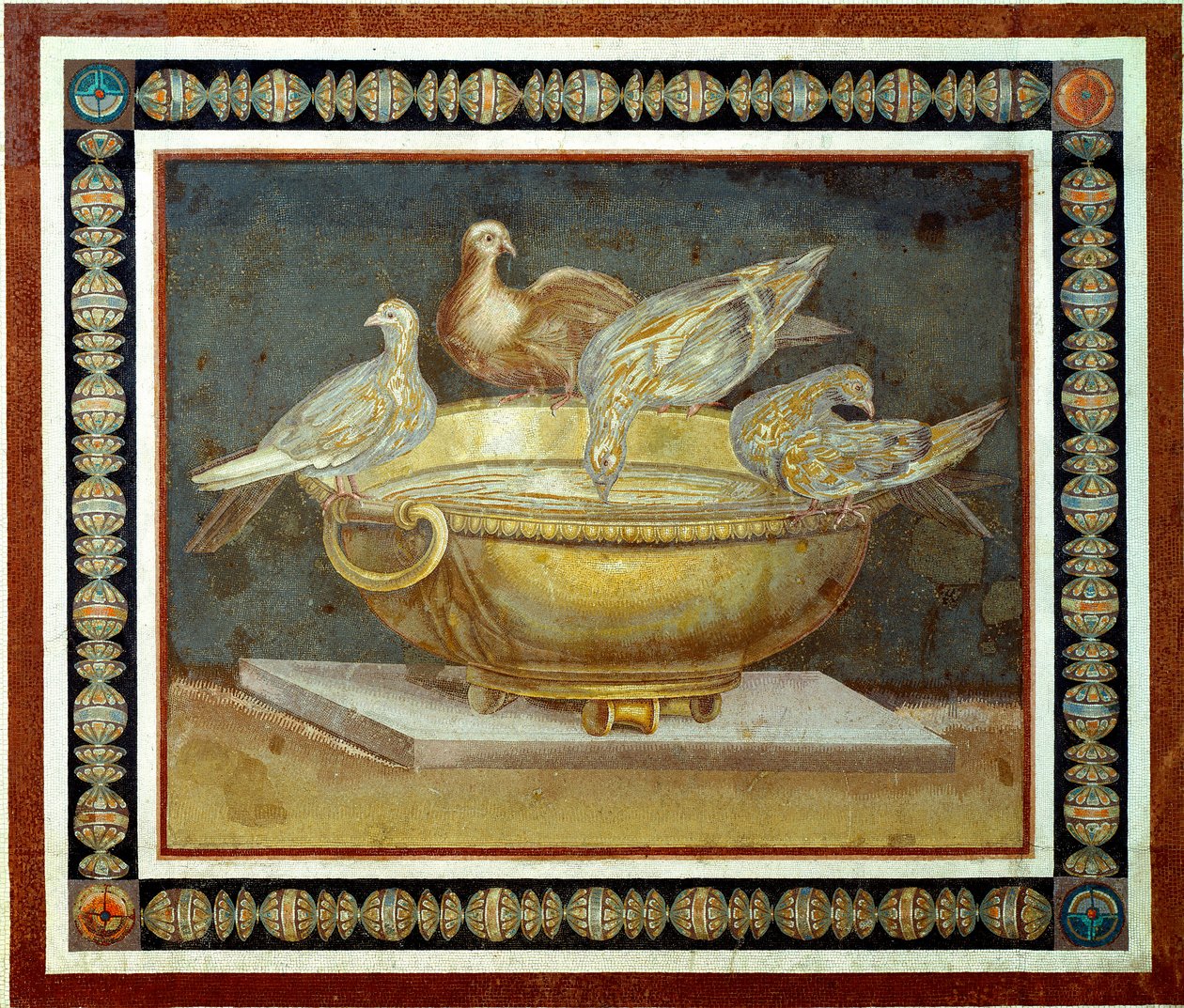 Romersk kunst: fire duer som drikker en fontene. Mosaikk kommer fra Villa Adriana (Villa d