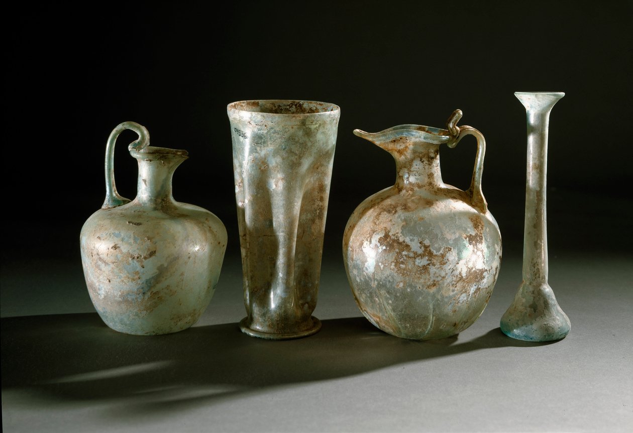 Romersk kunst: kanner, kanner og glassvaser fra Pompei. 1. århundre Museo Archeologico Nazionale, Napoli av Roman