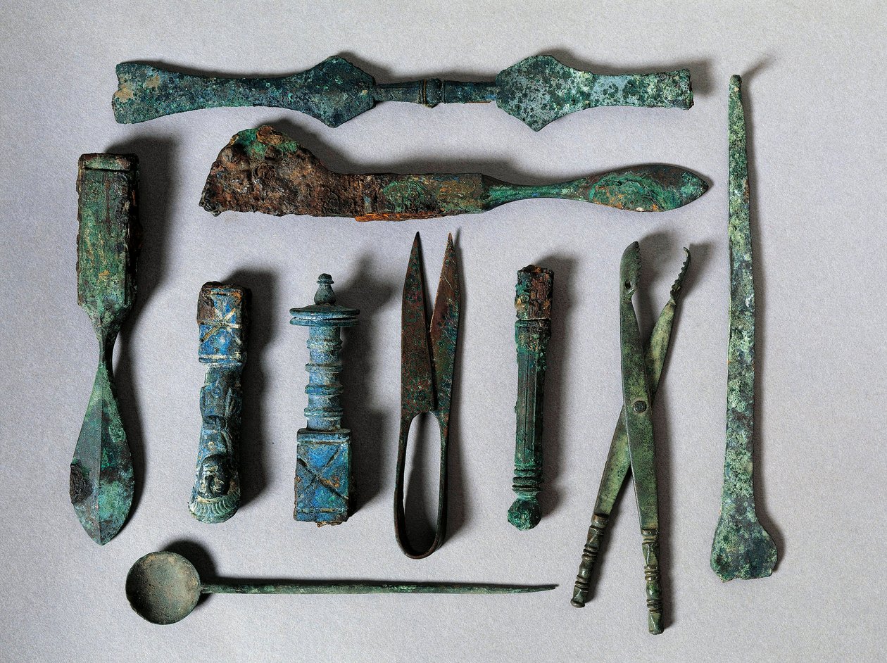 Romersk kunst: sett med kirurgiske instrumenter fra House of the Surgeon i Pompei. 1. århundre f.Kr. Napoli, Museo Archeologico Nazionale av Roman
