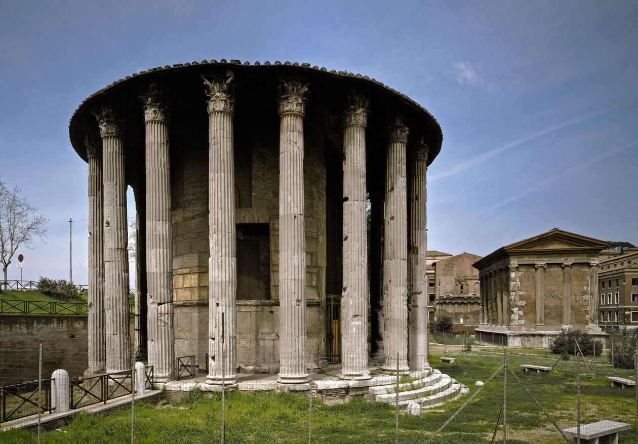 Romersk kunst: utsikt over tempelet til Hercules Victor i Boarium-forumet (Foro Boario) 213 f.Kr. Roma, Italia av Roman