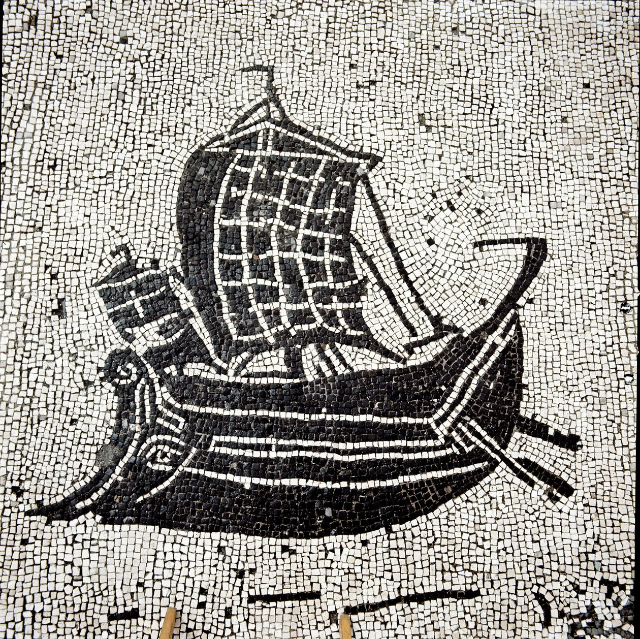 Sabratha-skipet returnerer til havnen i Ostia (mosaikk av Roman