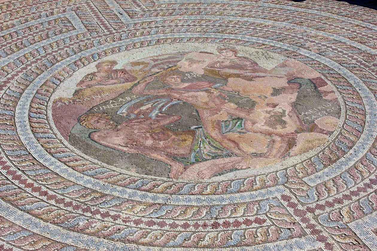 Theseus and the Minotaur, House of Theseus, Paphos, Kypros (mosaikk) av Roman