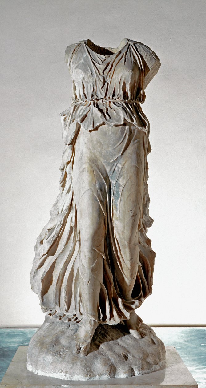 Hvit marmorstatue av Nike av Roman