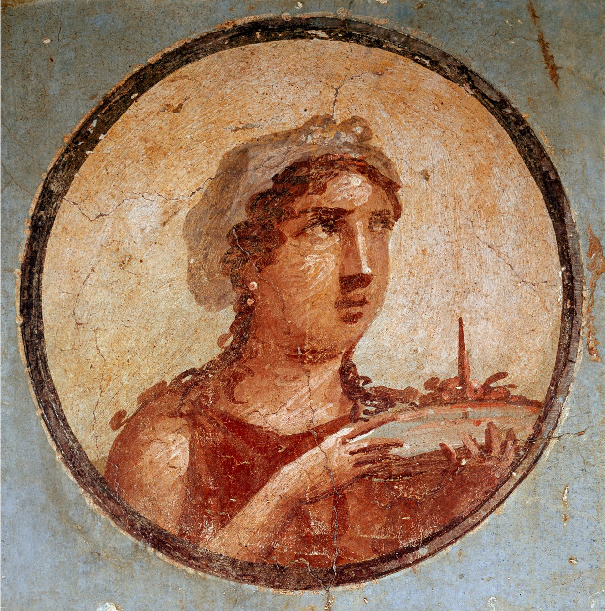 Ung jente med et fat med mat (fresco av Roman