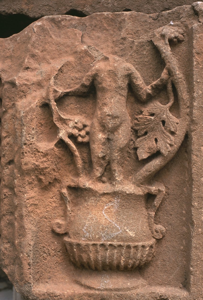 Arkitektonisk fragment med utskåret dekorasjon, Sertius Market, High Imperial Period (27 BC-395 AD) (se også 267025) av Roman Imperial Period