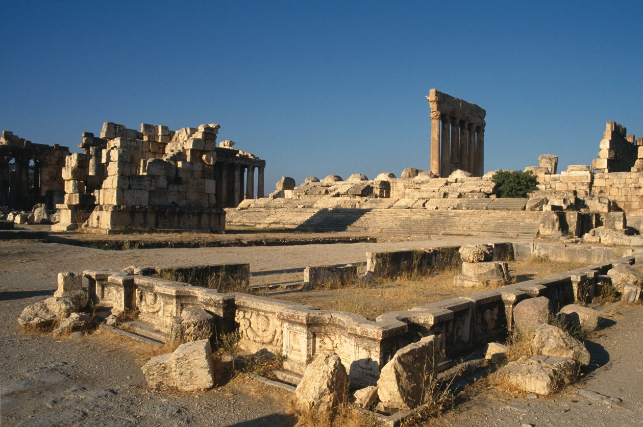 Sanctuary of Jupiter Heliopolitanus, The Great Court, High Imperial Period (27 BC-395 AD) av Roman Imperial Period