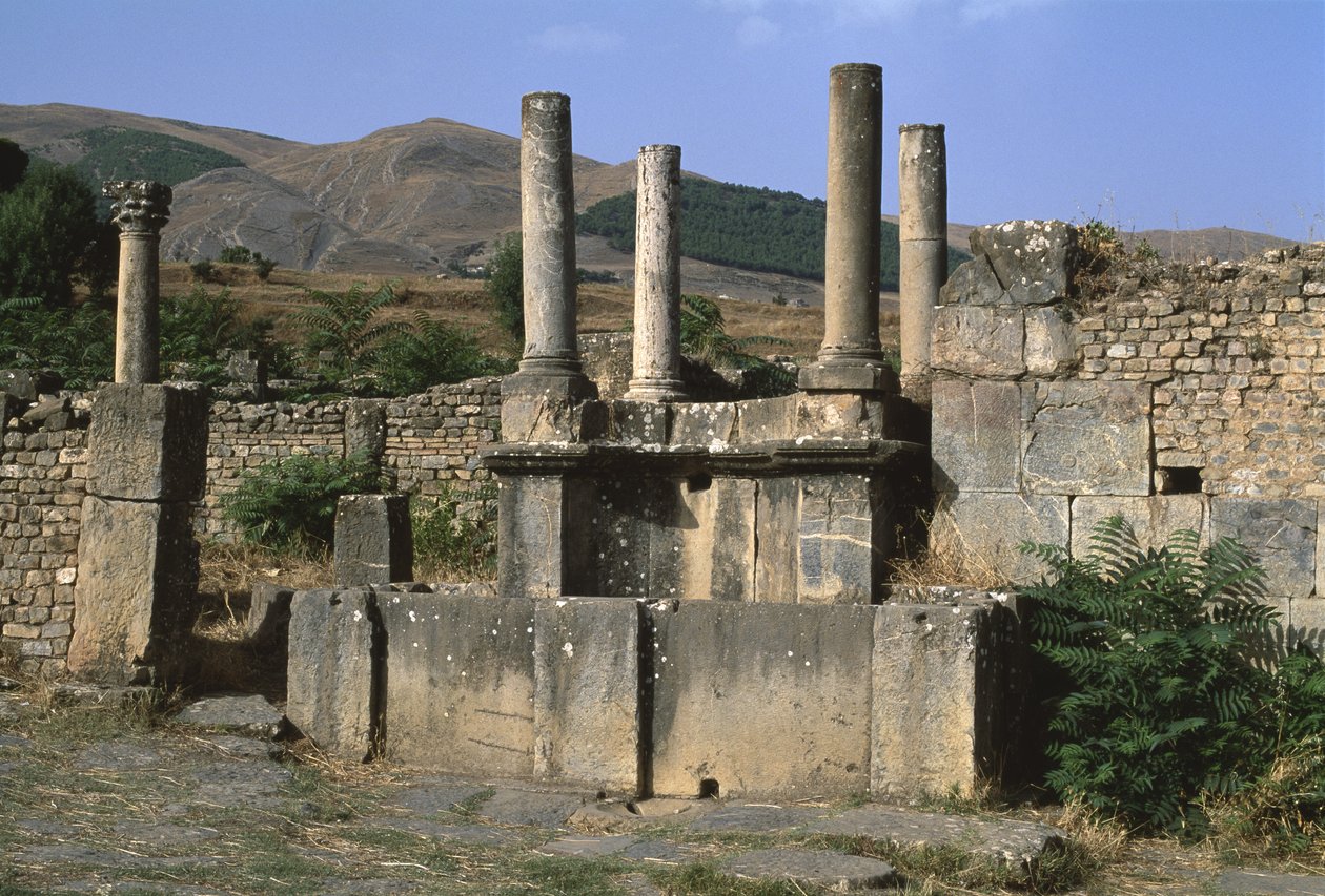 Utsikt over nymphaeum, den høye keisertiden (27 f.Kr.-395 e.Kr.) av Roman Imperial Period