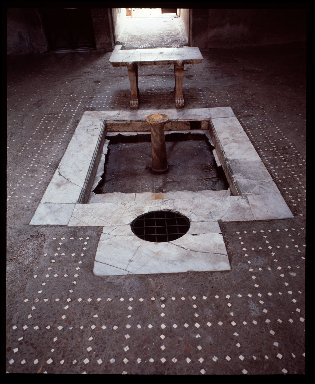 Atrium av House of the Wooden Partition, 5. århundre f.Kr.-1. århundre e.Kr av Roman Roman