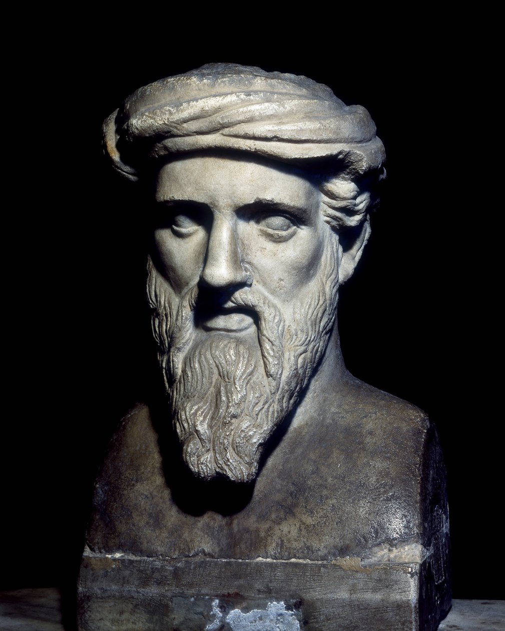 Byste av Pythagoras (6. f.Kr.), Capitolini-museet, Roma. av Roman Roman