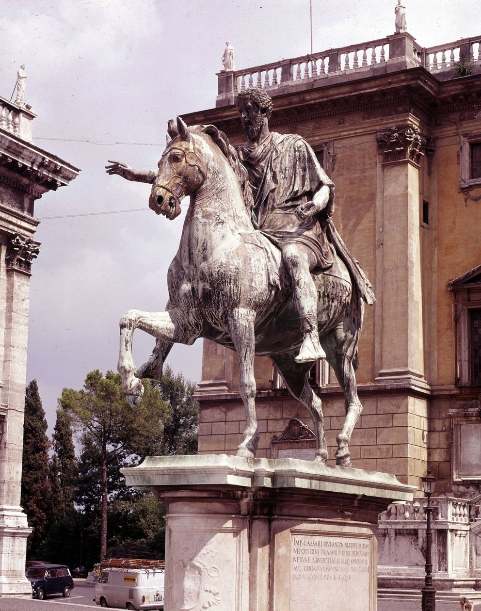 Rytterstatue av Marcus Aurelius - Campidoglio-plassen, Roma av Roman Roman