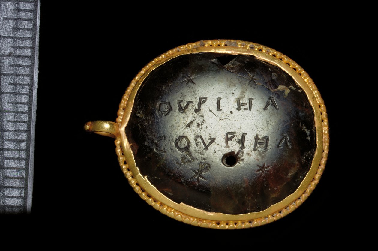 Magisk anheng, 3. - 4. århundre e.Kr. (gull og heliotrop) av Roman Roman