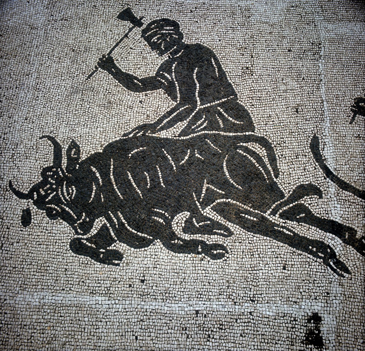 Mosaikk som viser en scene av en okseslakting og funnet i Ostia (Ostia) (nær Roma). For tiden bevart i den tidligere Ostia brannhall. av Roman Roman