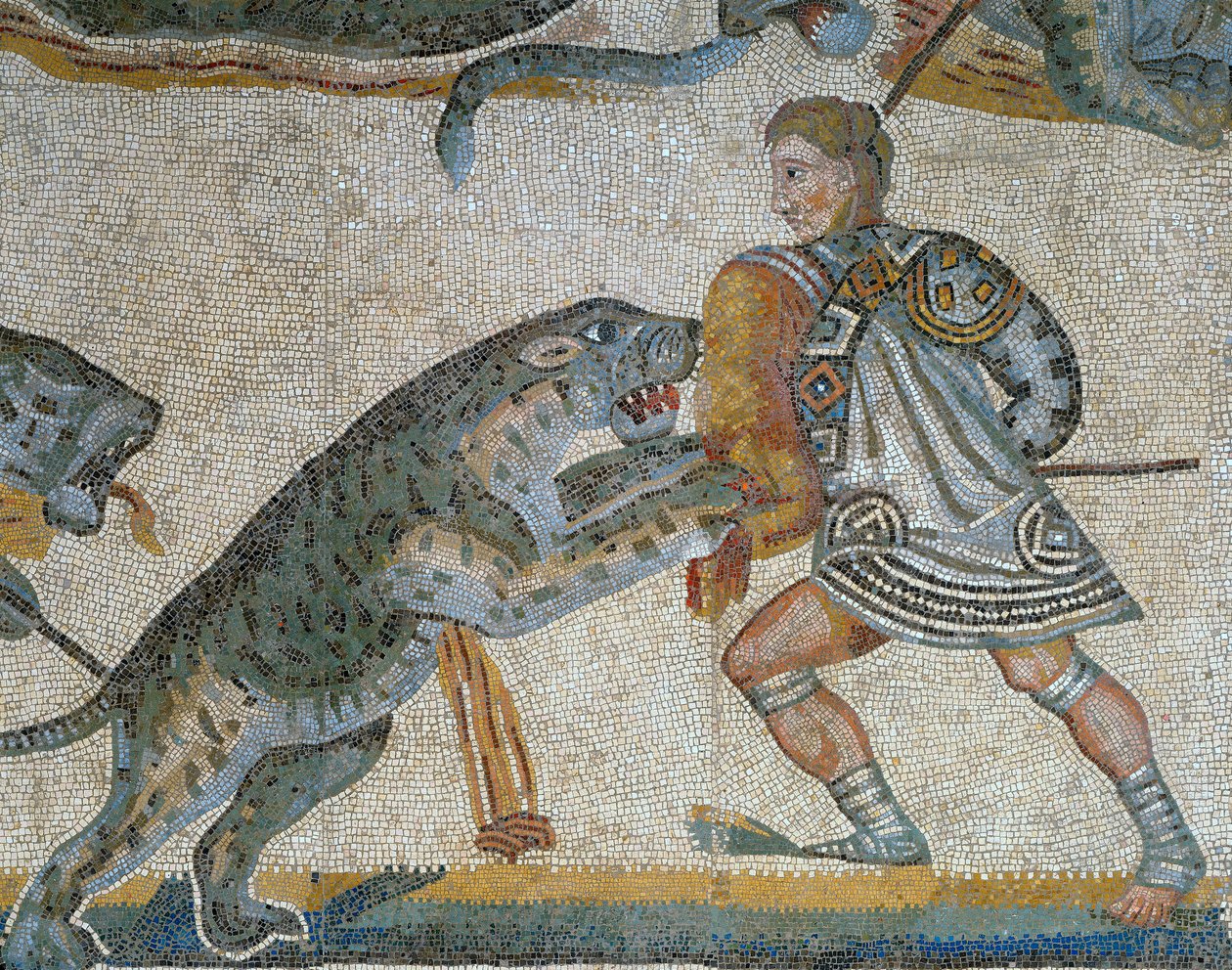 Mosaikk som viser en scene av en villdyrjakt, detalj av en gladiator som dreper et vilt dyr av Roman Roman