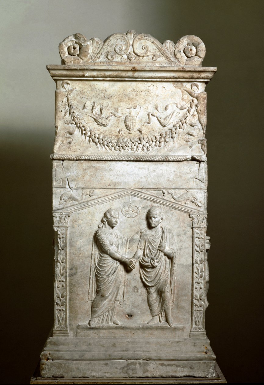 Romersk kunst: begravelsesalter som dekorerer scenen for et bryllup (Junctio dextrarum) - Lavrelieff - Roma, Museo Nazionale Romano - Ekteskapshåndtrykk (Junctio dextrarum) - Marmorrelieff, romersk kunst, fra begravelsesalteret til et ektepar - Roma, Museo av Roman Roman