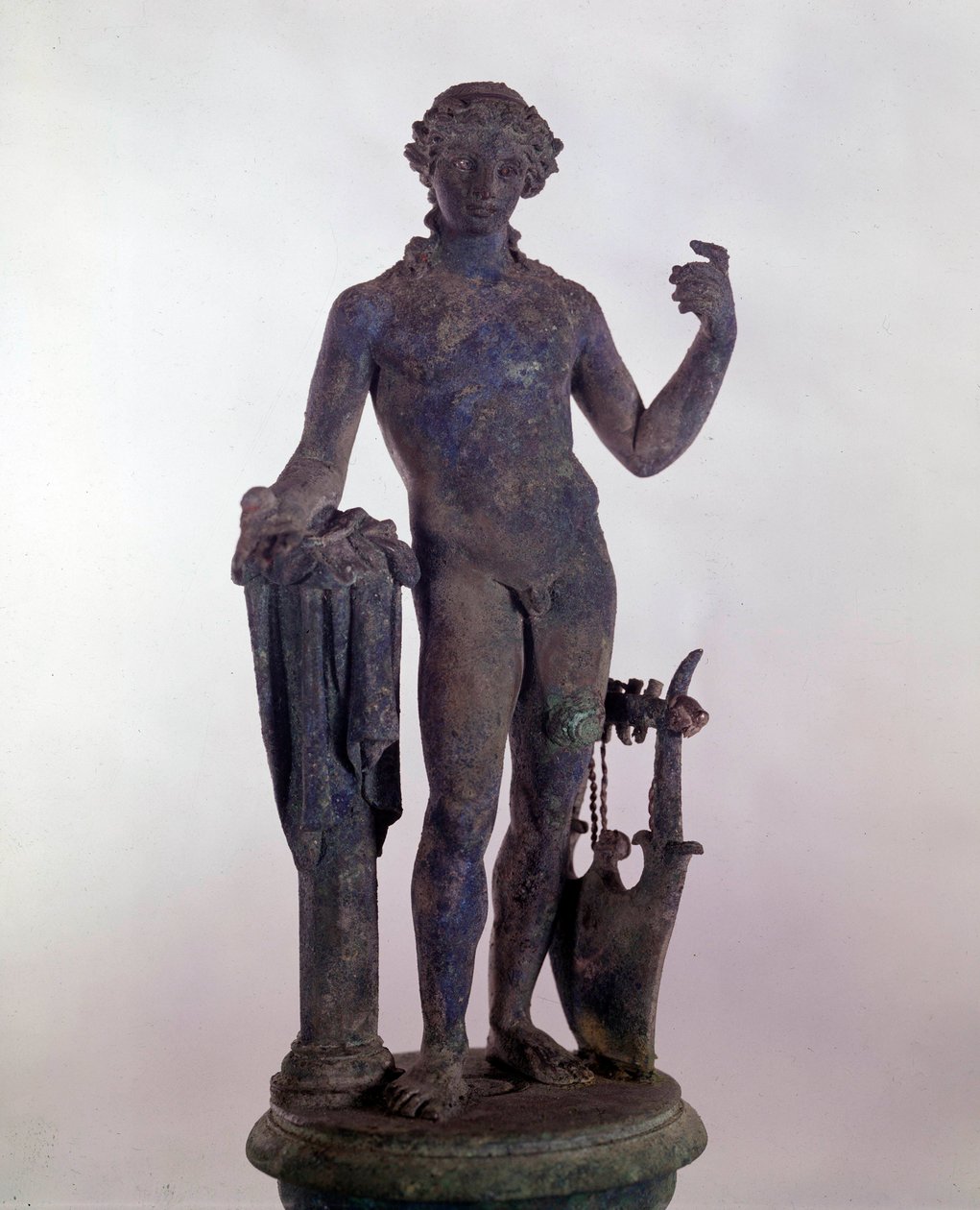 Romersk kunst: statue av Apollo i bronse. Museum for romerske antikviteter i Roma av Roman Roman