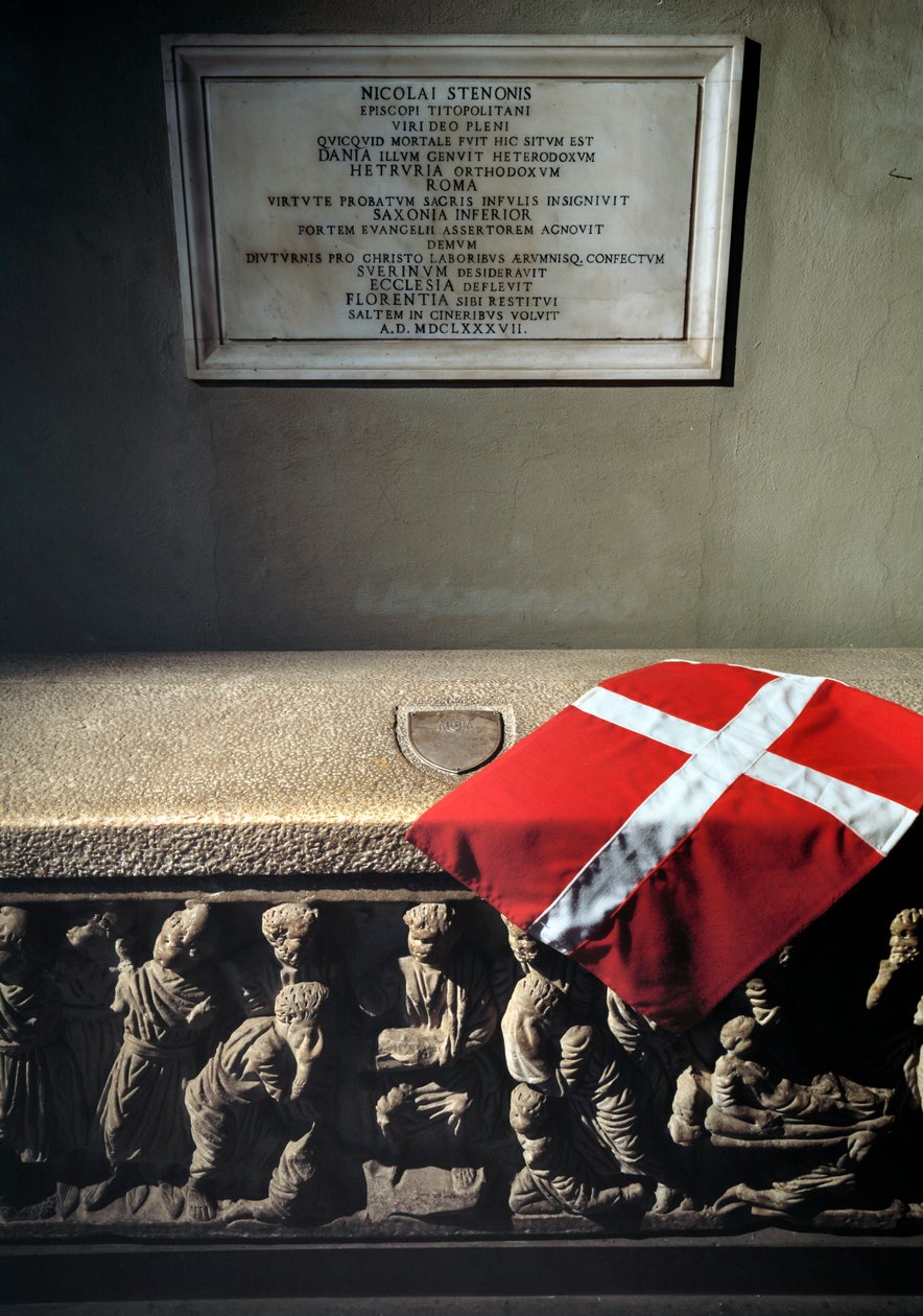 Romersk sarkofag brukes som grav til Niccolo Stenone (Niels Stensen eller Steensen) (1638-1686) anatom og geolog (romersk sarkofag brukt som graven til Stensen (Nicolai Steno)) Firenze, kirken San Lorenzo (kirken i St. Lawrence) Italia av Roman Roman