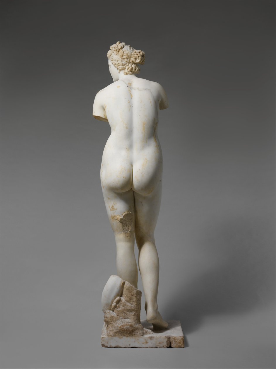 Statue av Afrodite av Roman Roman