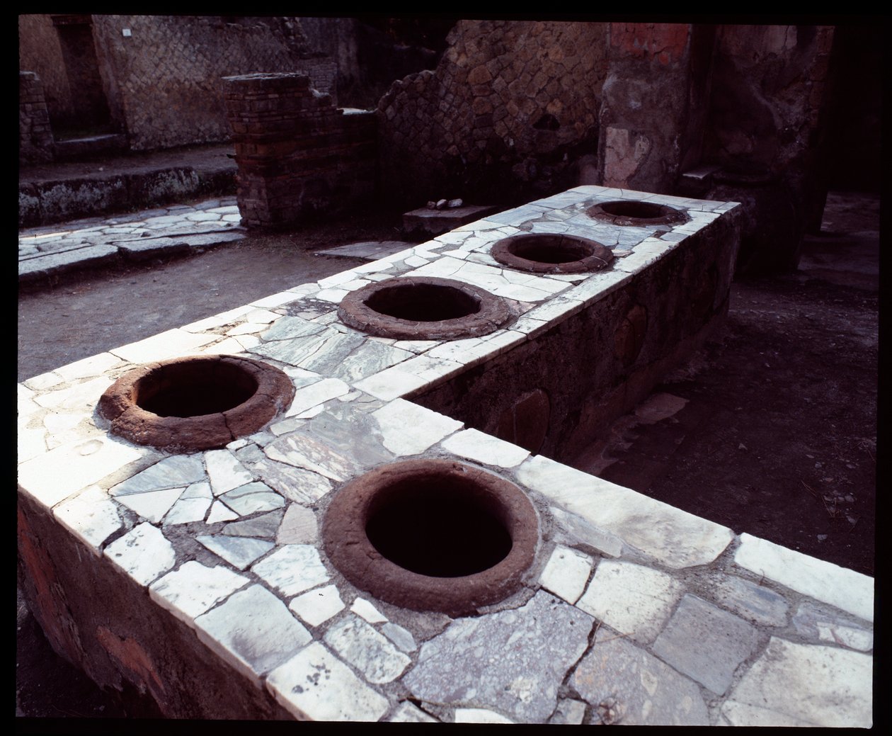 Thermopolium marmor teller, 5. århundre f.Kr. - 1. århundre e.Kr av Roman Roman