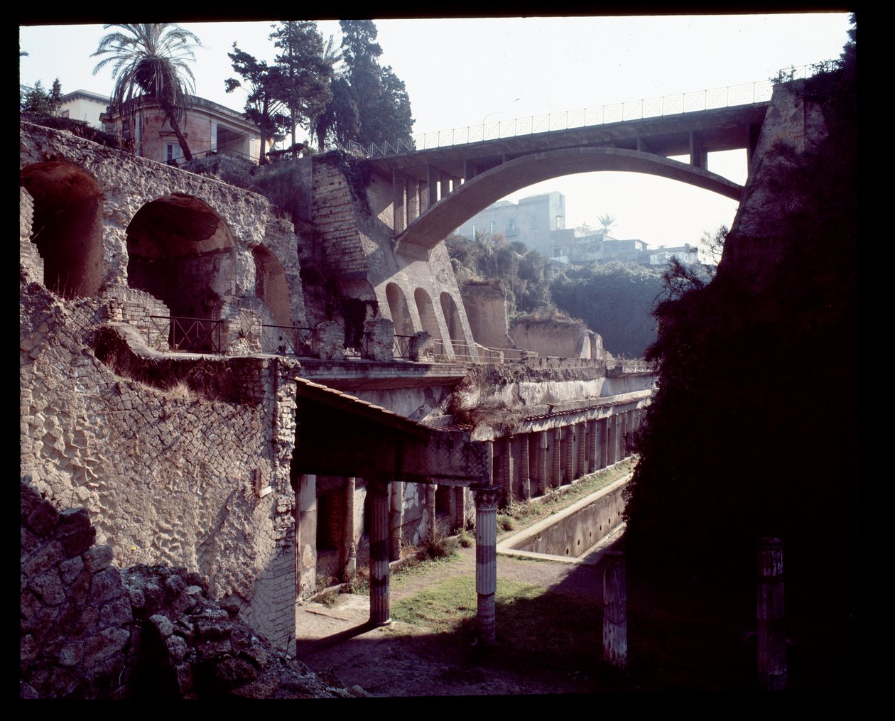 Utsikt over den østlige sonen av Herculaneum, 5. århundre f.Kr.-1. århundre e.Kr av Roman Roman