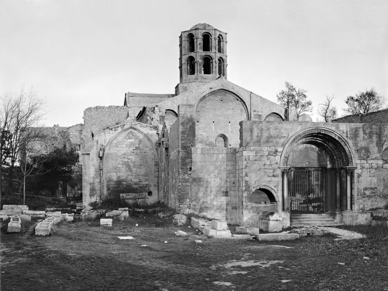 Saint-Honoratus-kirken i Les Alyscamps av Romanesque