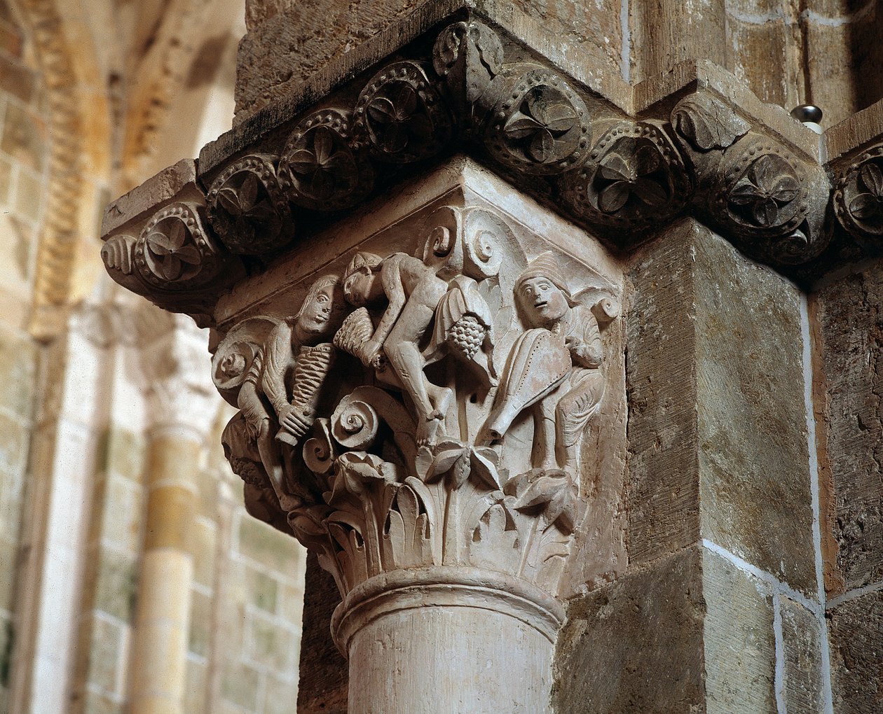 Representasjon av vindene (utskåret hovedstad) av Romanesque