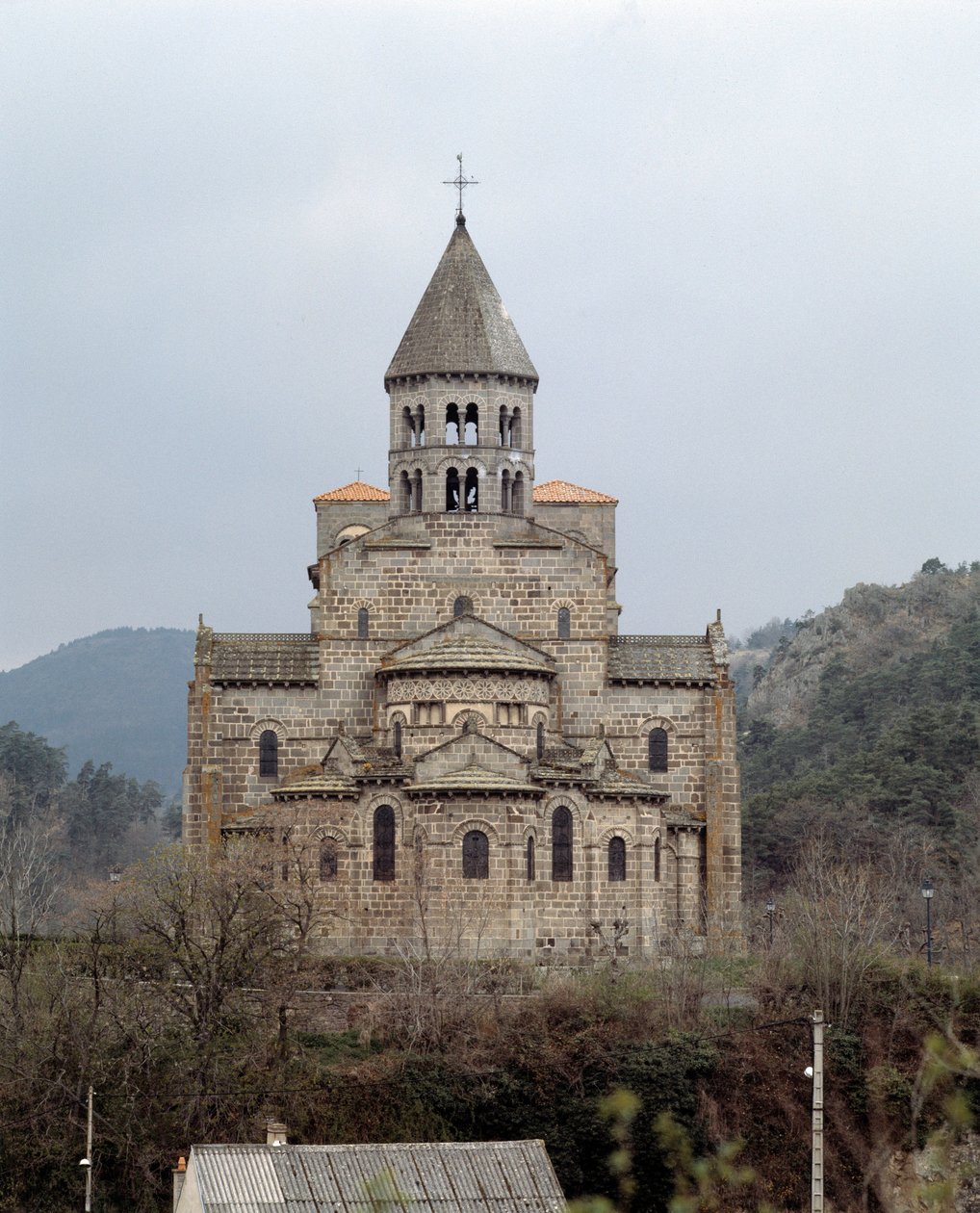 Utsikt over kirken av Romanesque