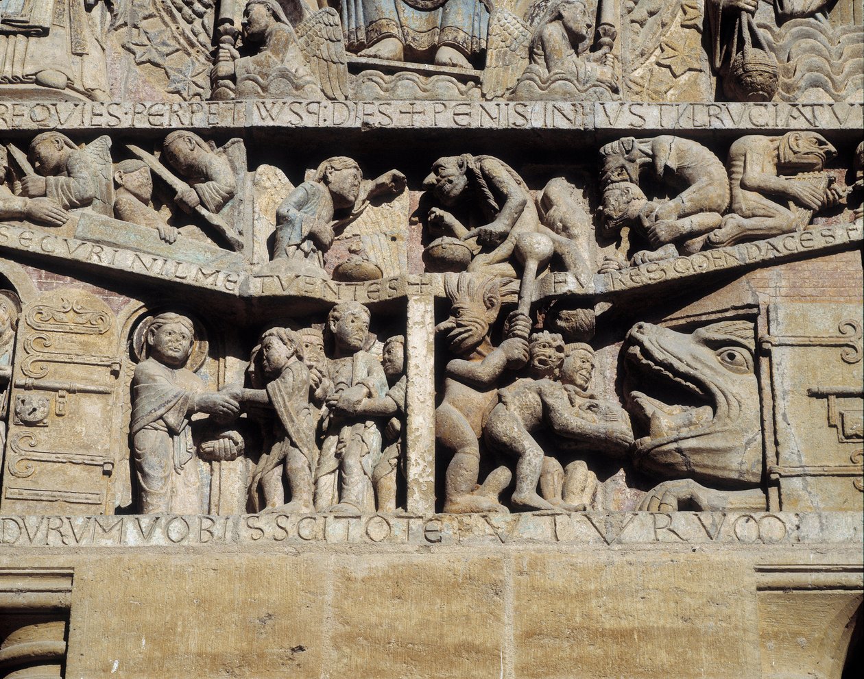 Utsikt over tympanumen til siste dom, detalj av helvete (skulptur av Romanesque