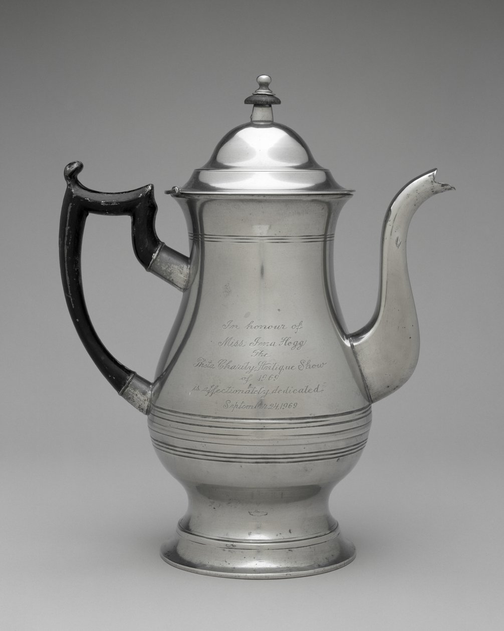 Kaffekanne eller tekanne, ca. 1830-1870 (tinn, uidentifisert tre) av Roswell (attr.to) Gleason