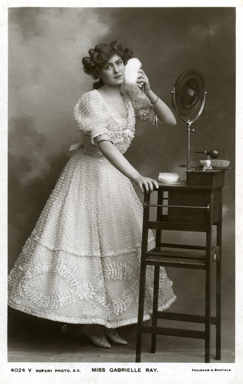 Gabrielle Ray , engelsk skuespillerinne, danser og sanger, c1906. av Rotary Photo