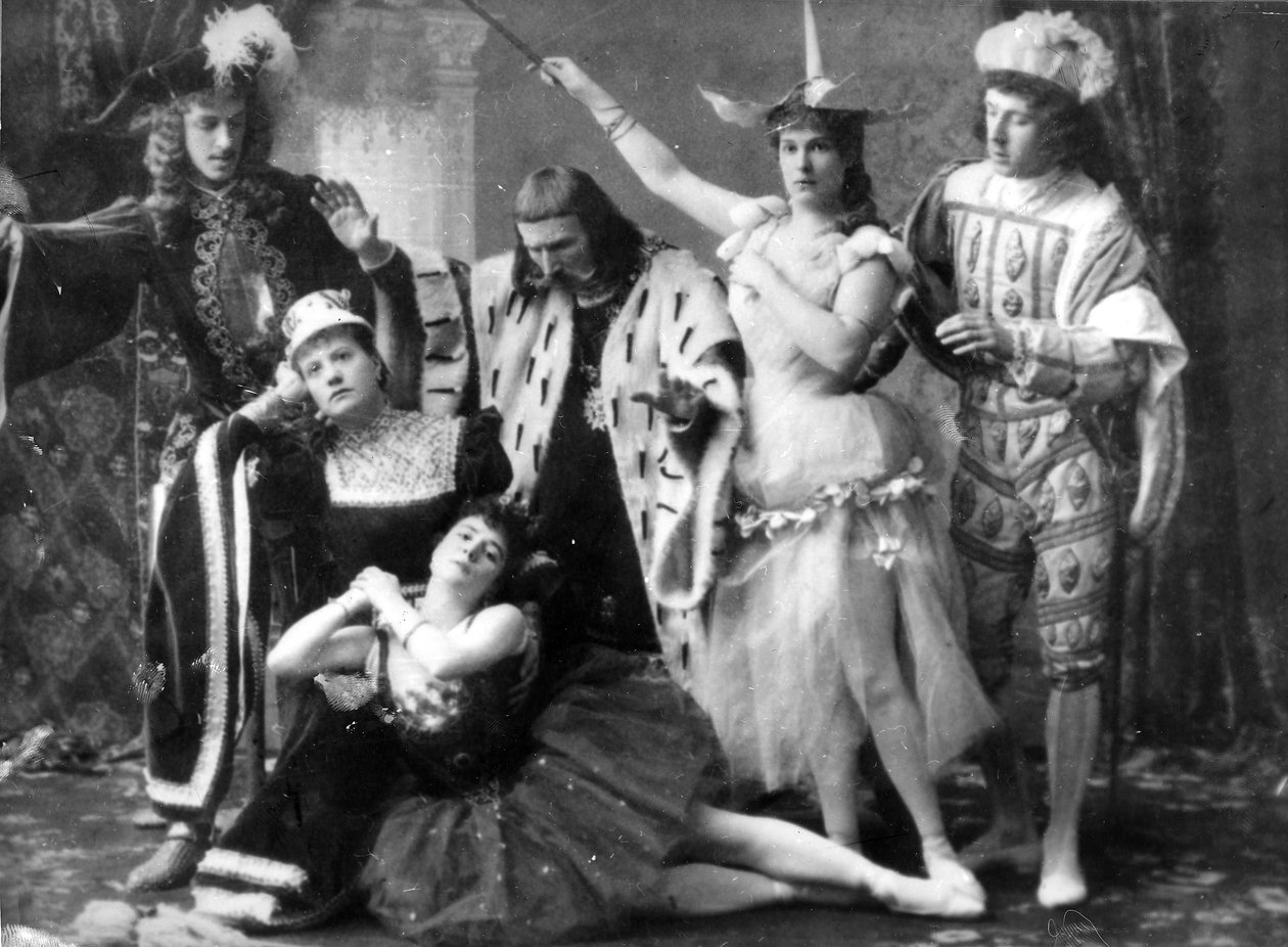 En scene fra den første forestillingen av Tsjaikovskijs ballett The Sleeping Beauty på Mariinsky Theatre, med Carlotta Brianza i delen av Aurora, 1890 av Russian Photographer