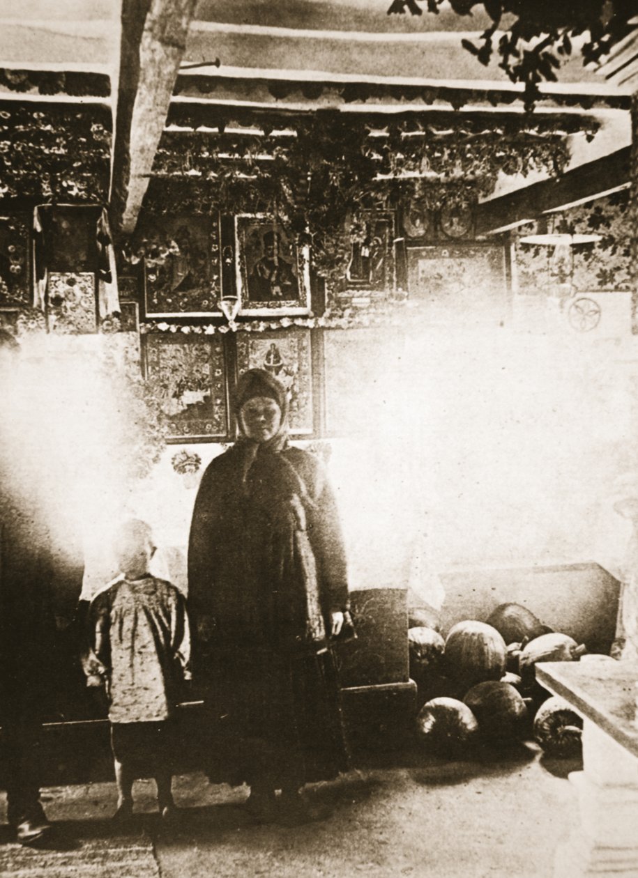Interiøret til en ukrainsk Khata (sepia-bilde) av Russian Photographer