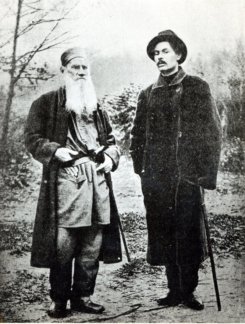 Maxim Gorky (Alexey Maksimovich Peshkov) besøkte Lev Tolstoy ved Yasnaya Polyana i 1900 av Russian Photographer