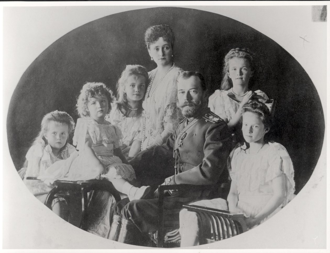 Familien til tsar Nicholas II (1868-1918) av Russian Photographer