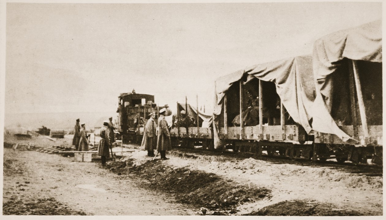 Den russiske hærens reisefasiliteter for krigskorrespondenter: Avismenn på jobb i et av spesialtogene deres, fra The Illustrated War News av Russian Photographer