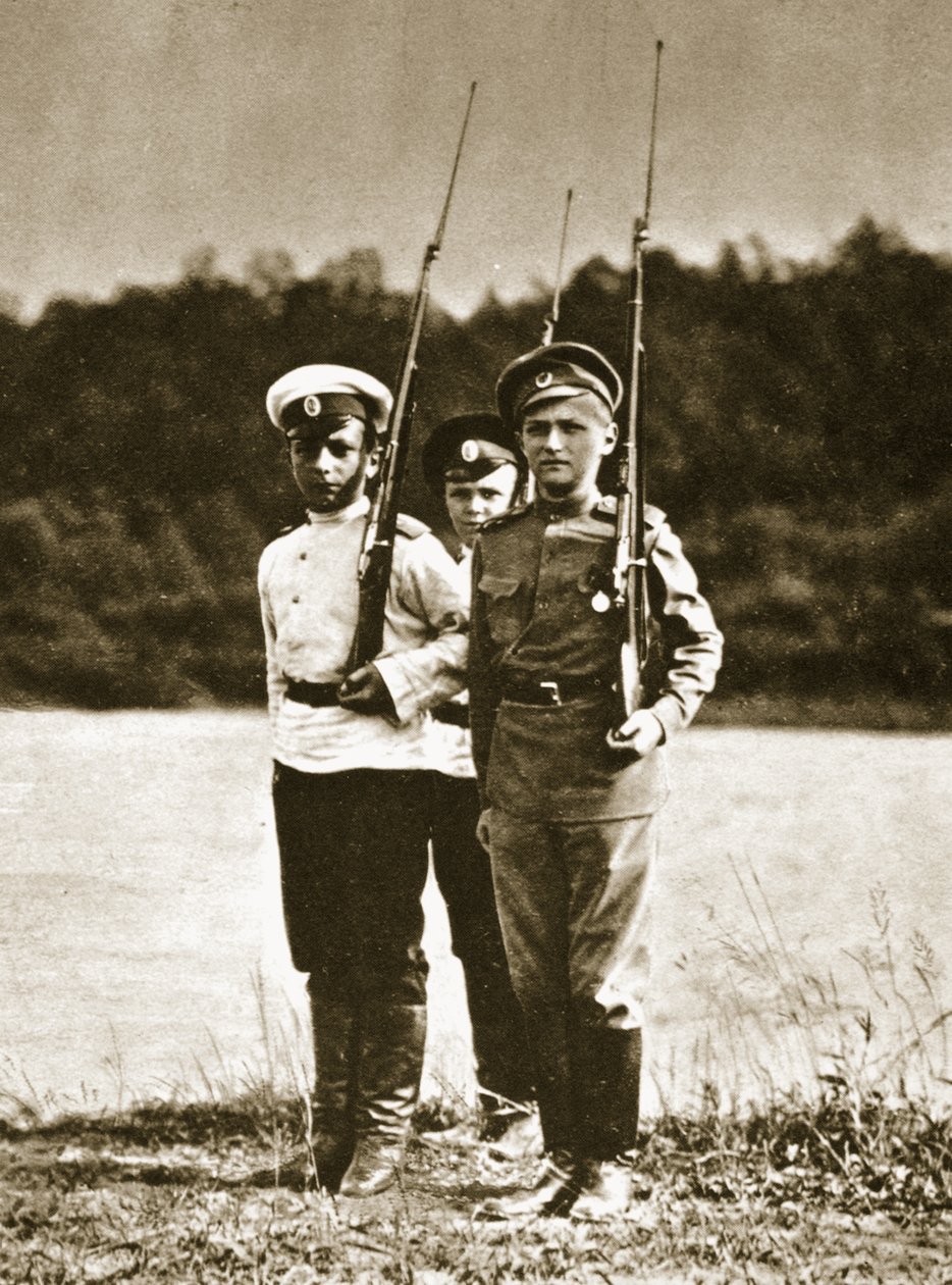 Tsarevich Alexei, 12 år, ca. 1916 (sepia-bilde) av Russian Photographer