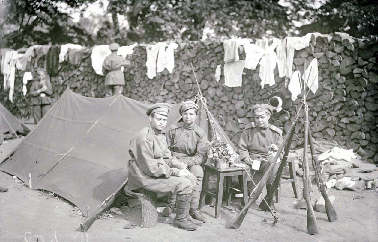 Kvinnebataljon, St Petersburg, 1917 av Russian Photographer