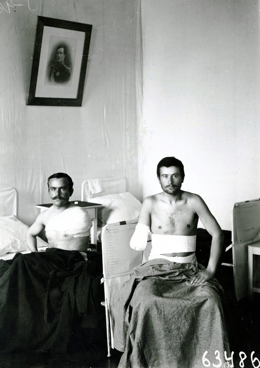 Sårede soldater på et militærsykehus, St. Petersburg av Russian Photographer