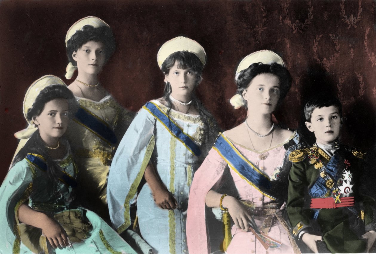 Portrett av barna til den russiske tsaren Nicholas II (1868-1918) av Russian Photographer