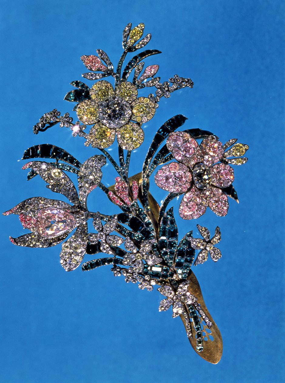 Brosje i form av en stor bukett med briljantslipte diamanter og smaragder, ca. 1760 (gull, sølv, diamanter og smaragder) av Russian School