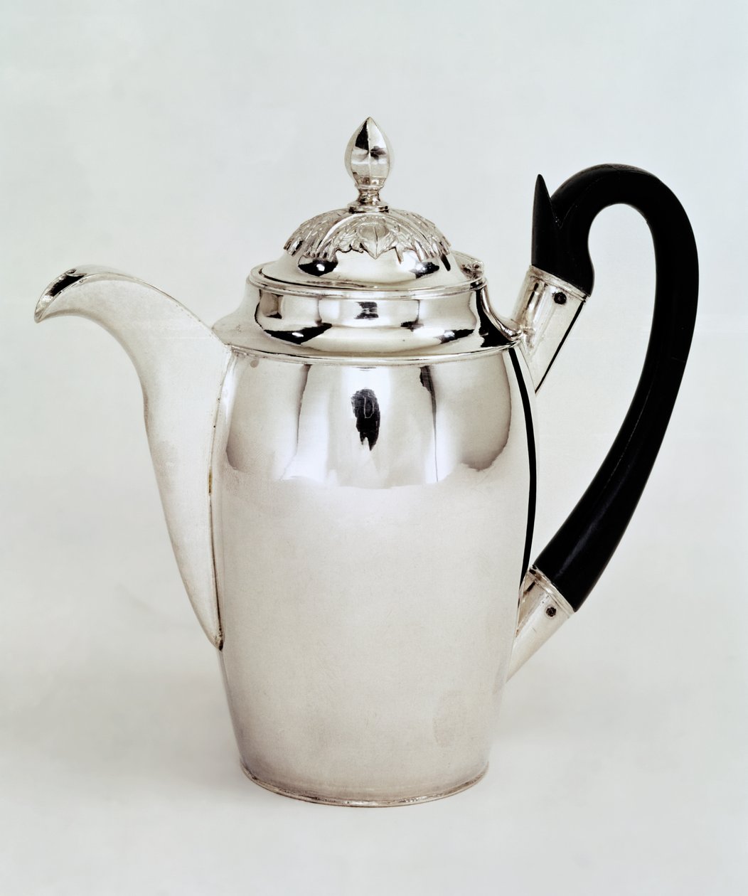 Sjokoladegryte, Leningrad, 1804 (sølv) av Russian School