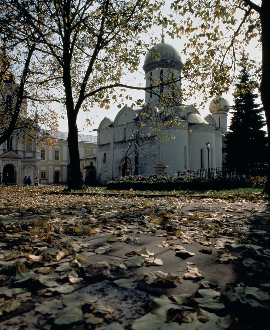 Treenighetskatedralen St. Sergius, etablert ca. 1340 av St. Sergius av Radonesh av Russian School