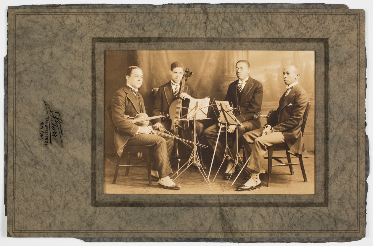 Fotografi av Hall Johnson og den svarte strykekvartetten, ca. 1923. av S. Tarr