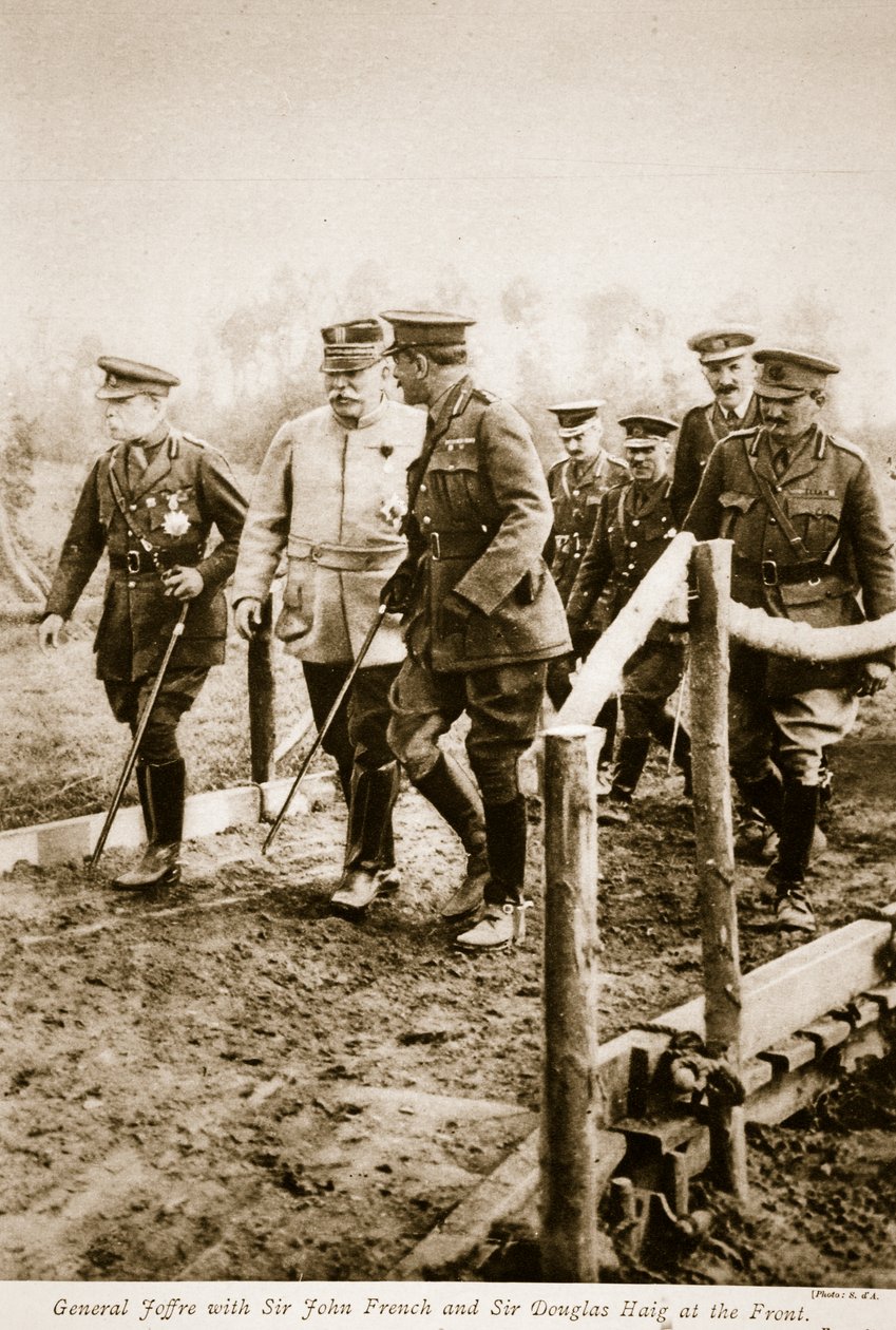 General Joffre med Sir John French og Sir Douglas Haig ved fronten, 1914-19 av S. d A. Photography
