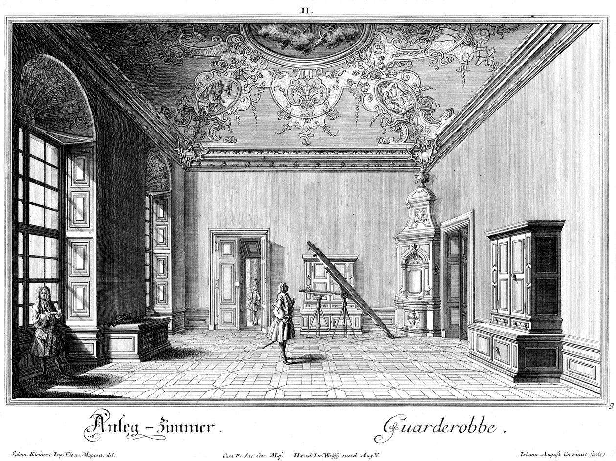 Garderobe av Salomon Kleiner