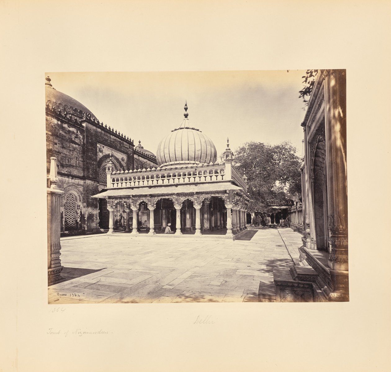 Delhi; Nizam-ud-Dins grav av Samuel Bourne