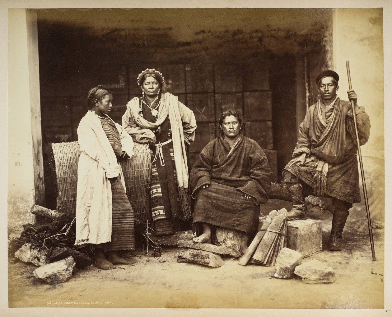Gruppe av bhooteaer, Darjeeling, fra 