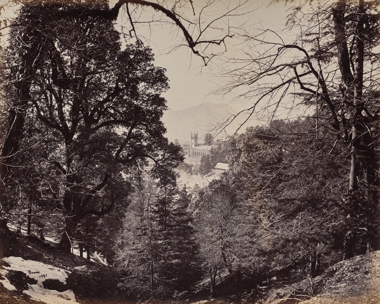 Shimla. Kirken gjennom trærne, fra Jakko av Samuel Bourne